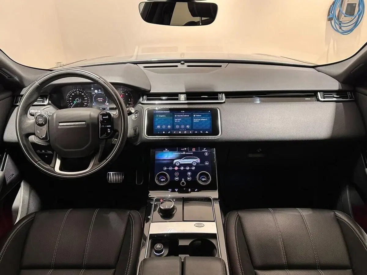 Land Rover Range Rover Velar usata a Varese (4)