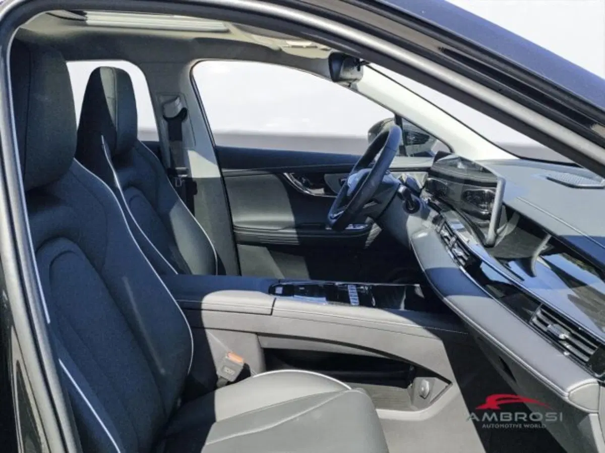 Omoda Omoda 5 SHS-H nuova a Perugia (11)