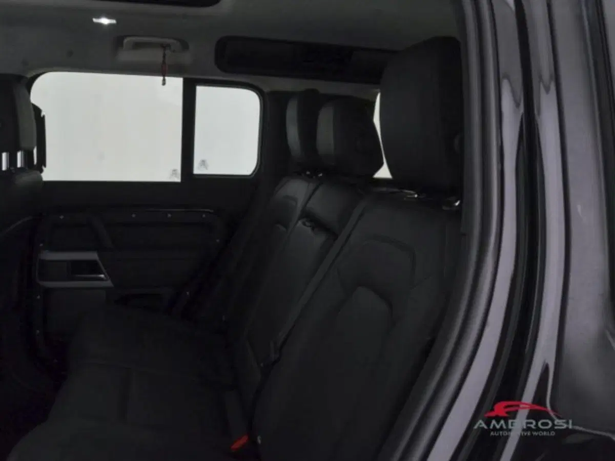Land Rover Defender usata a Perugia (9)