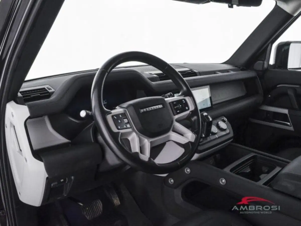 Land Rover Defender usata a Perugia (7)