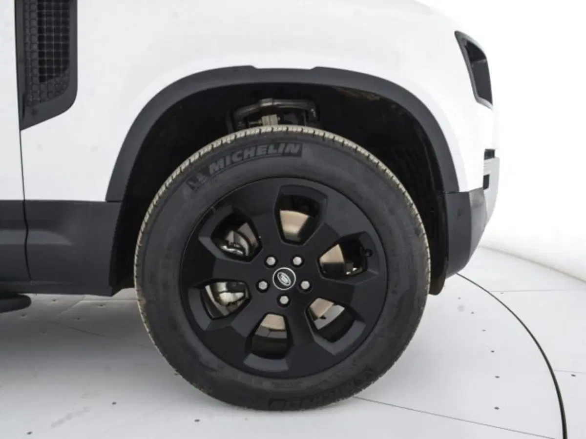 Land Rover Defender usata a Perugia (9)