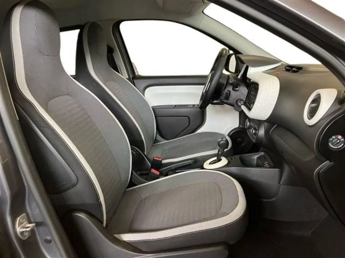 Renault Twingo usata a Como (11)