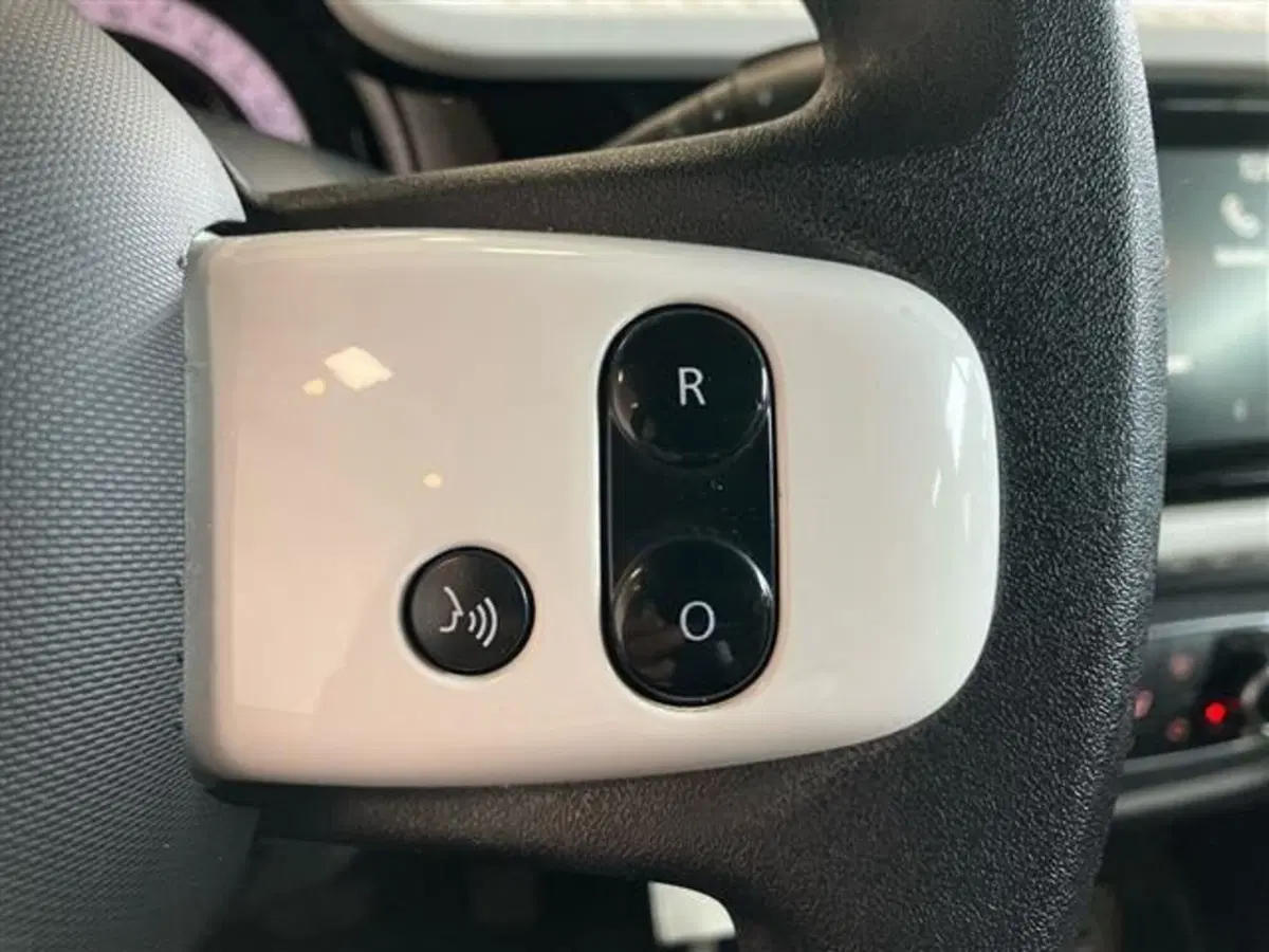 Renault Twingo usata a Como (17)