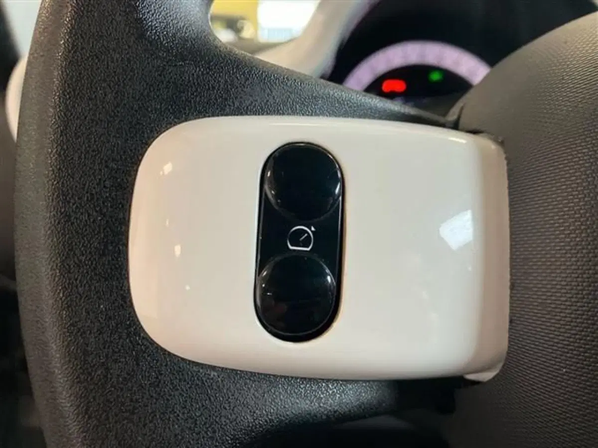 Renault Twingo usata a Como (18)