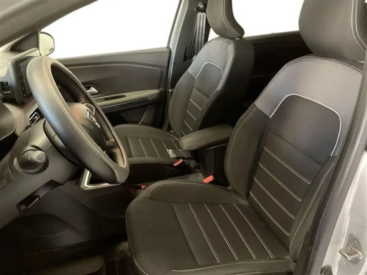Dacia Jogger usata a Como (10)