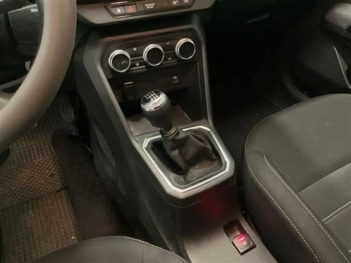 Dacia Jogger usata a Como (19)