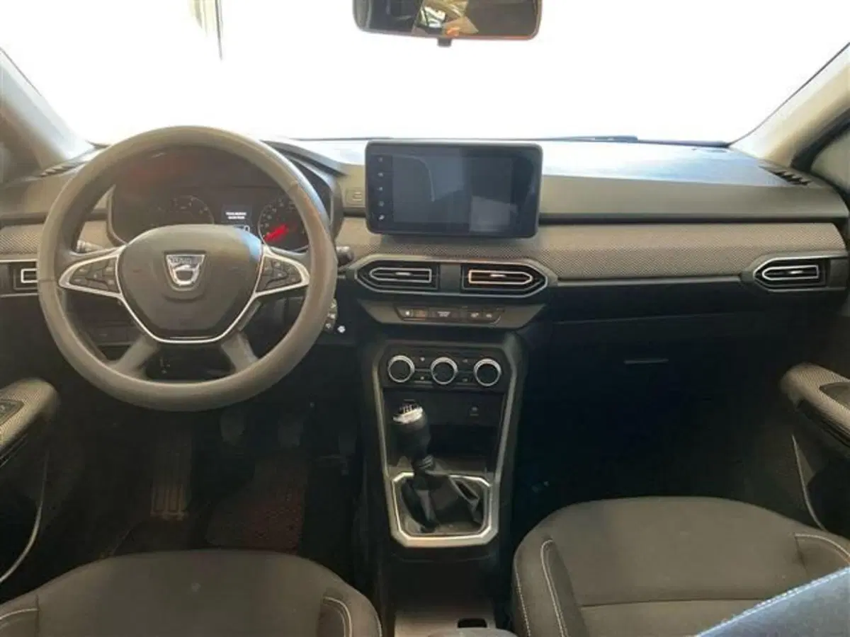 Dacia Jogger usata a Como (9)