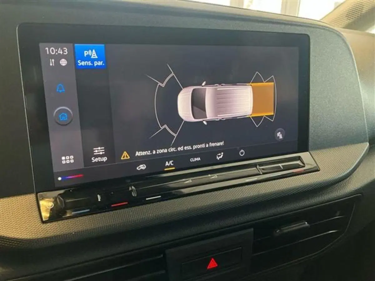Ford Tourneo Connect usata a Como (13)