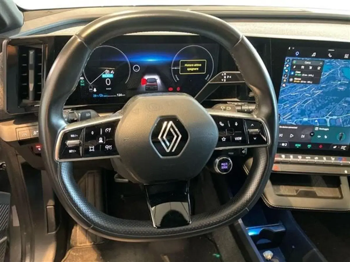 Renault Megane E-Tech Electric usata a Como (16)
