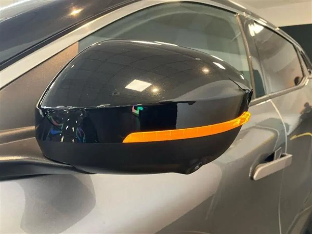 Renault Megane E-Tech Electric usata a Como (19)