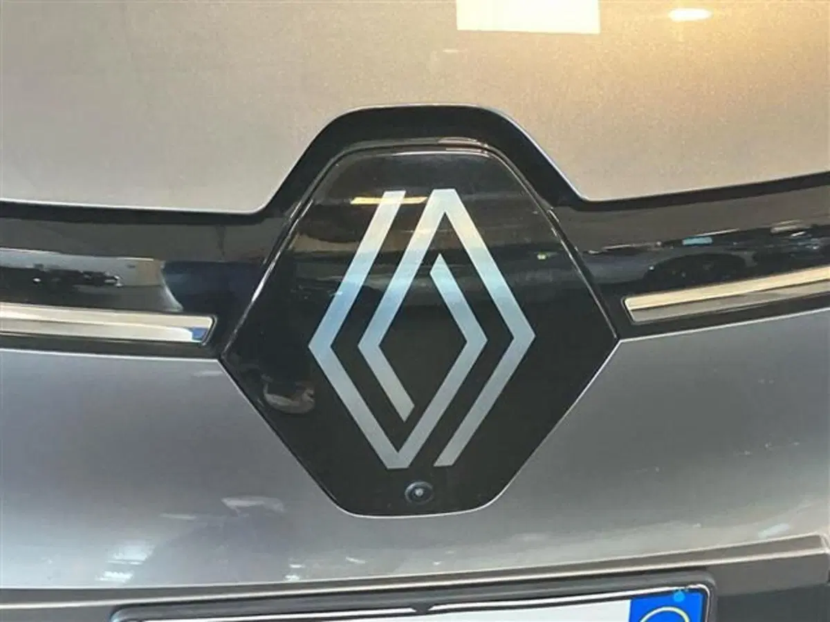 Renault Megane E-Tech Electric usata a Como (20)
