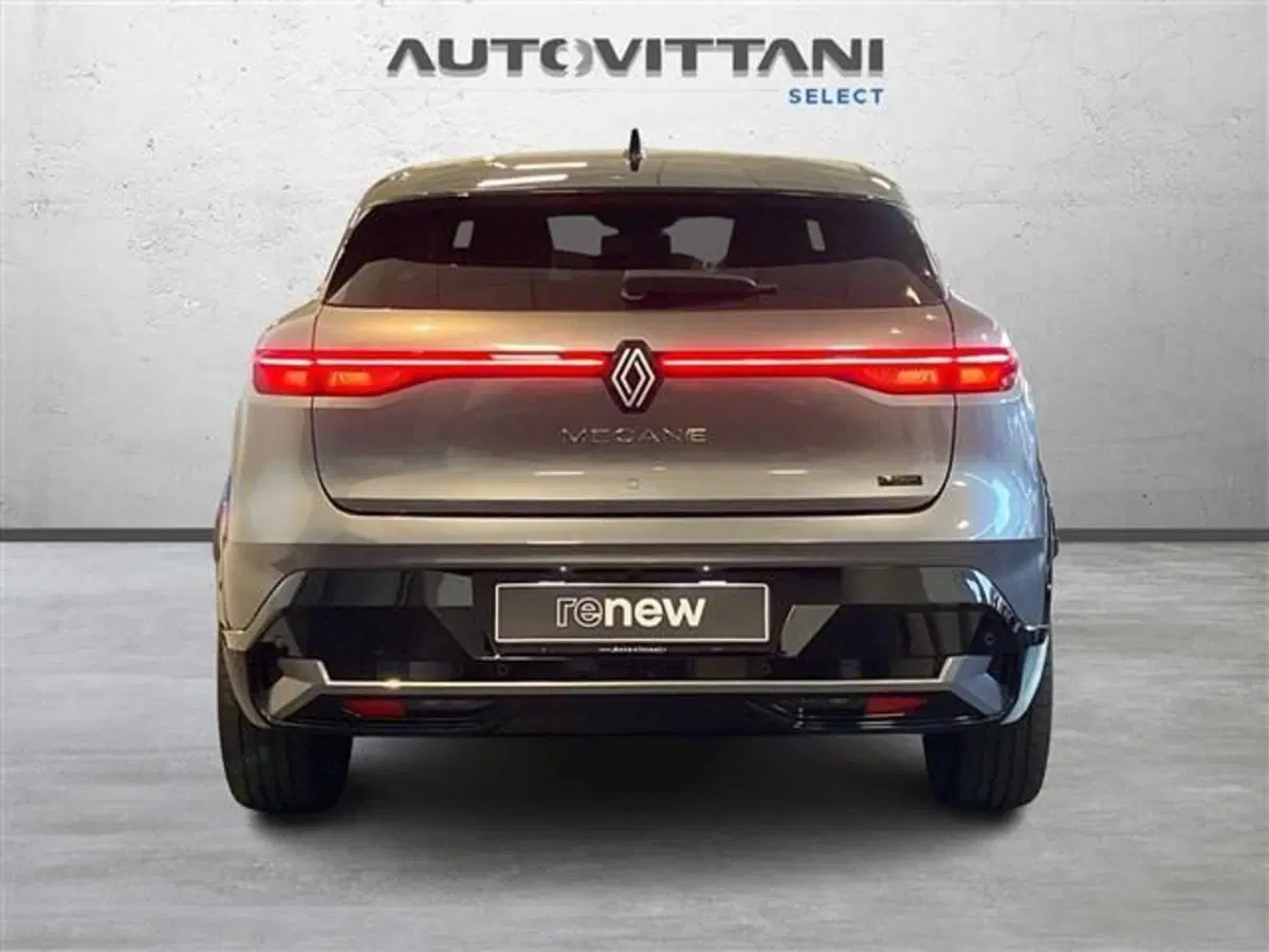 Renault Megane E-Tech Electric usata a Como (3)
