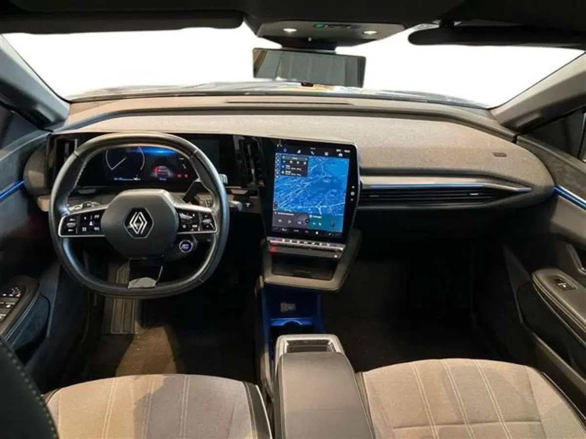 Renault Megane E-Tech Electric usata a Como (9)