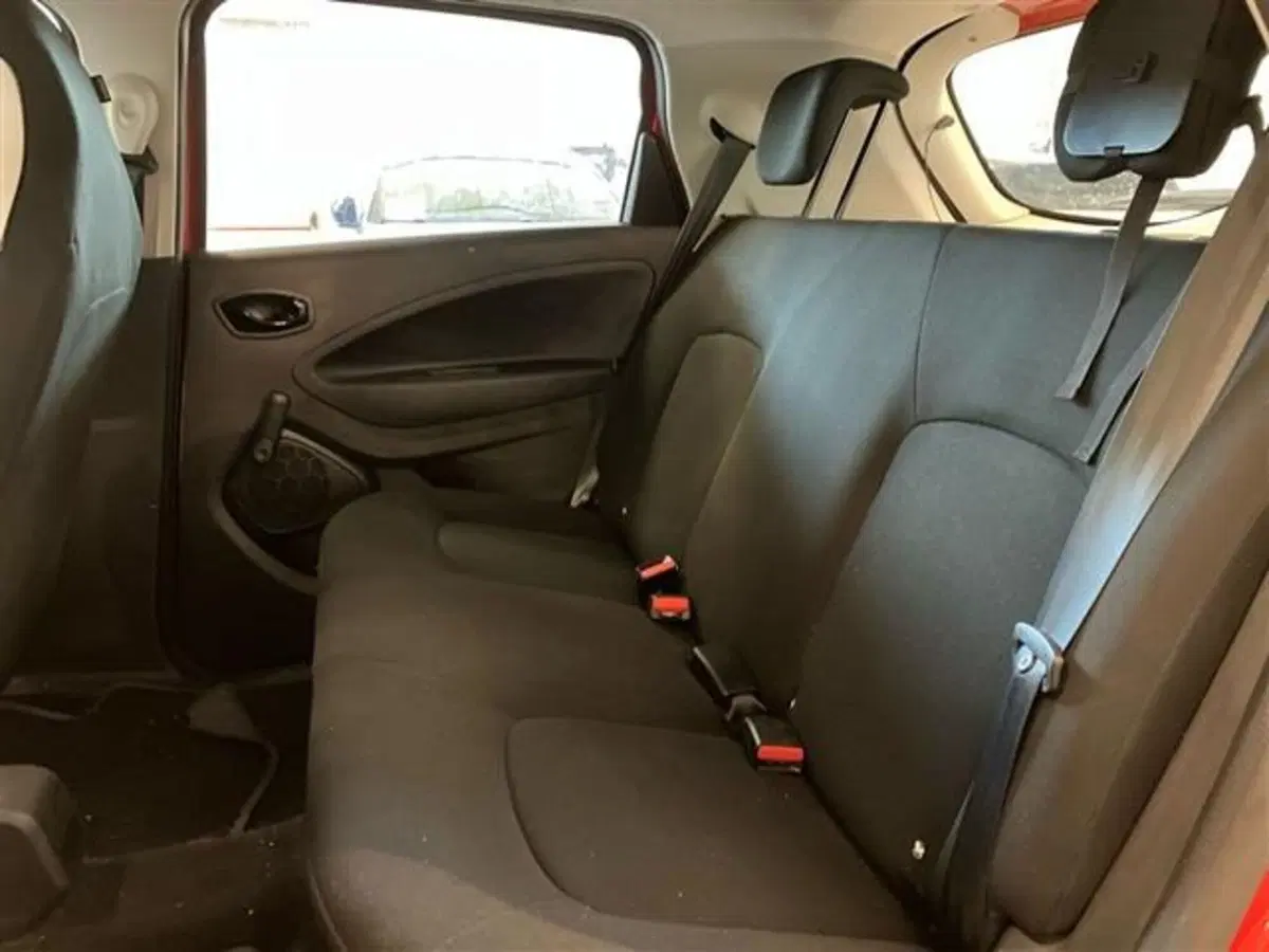 Renault Zoe usata a Como (11)