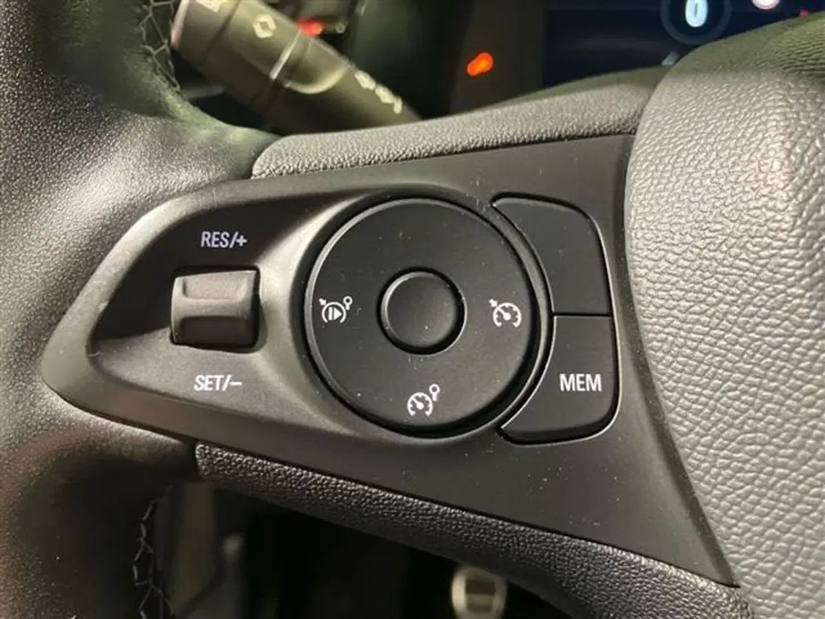 Opel Corsa usata a Como (17)