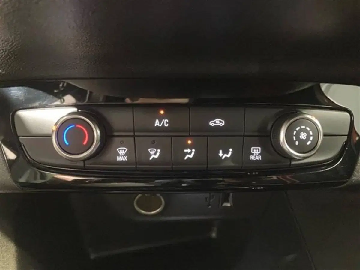 Opel Corsa usata a Como (19)