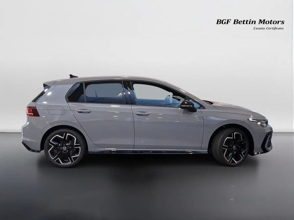 Volkswagen Golf nuova a Padova (5)