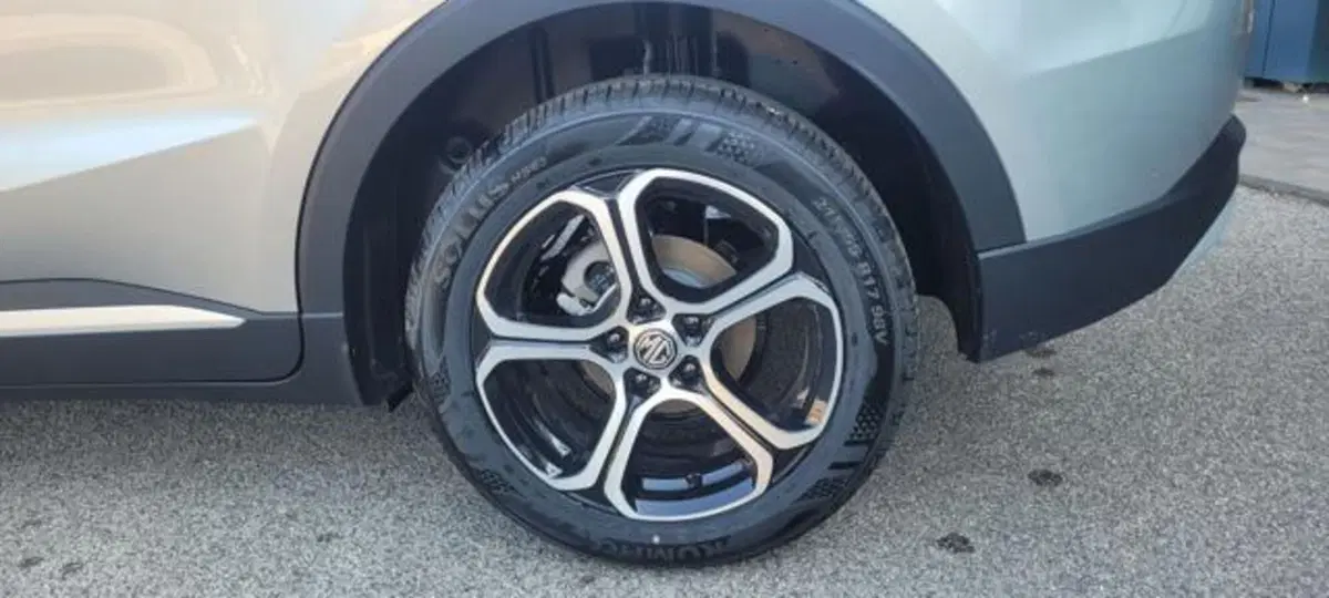 Mg ZS nuova a Napoli (5)