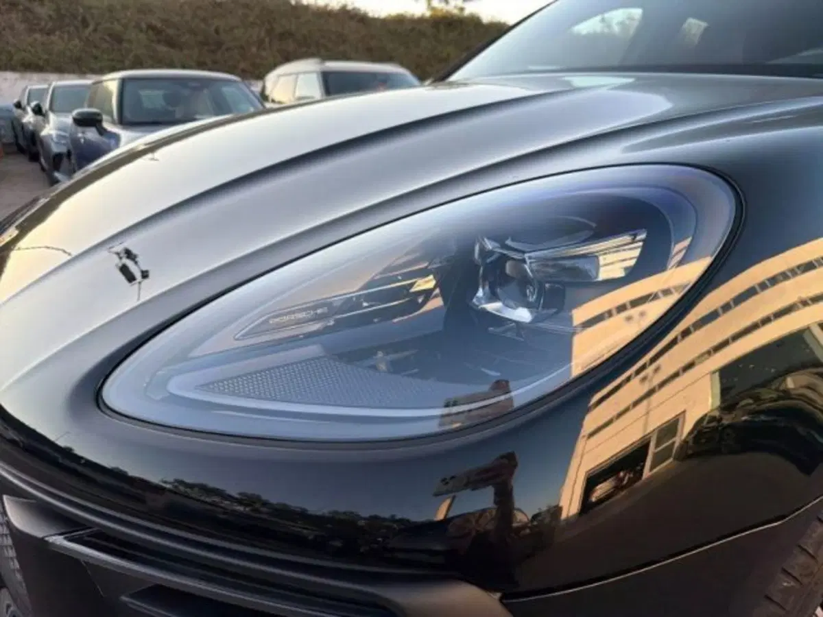Porsche Macan usata a Lecce (8)