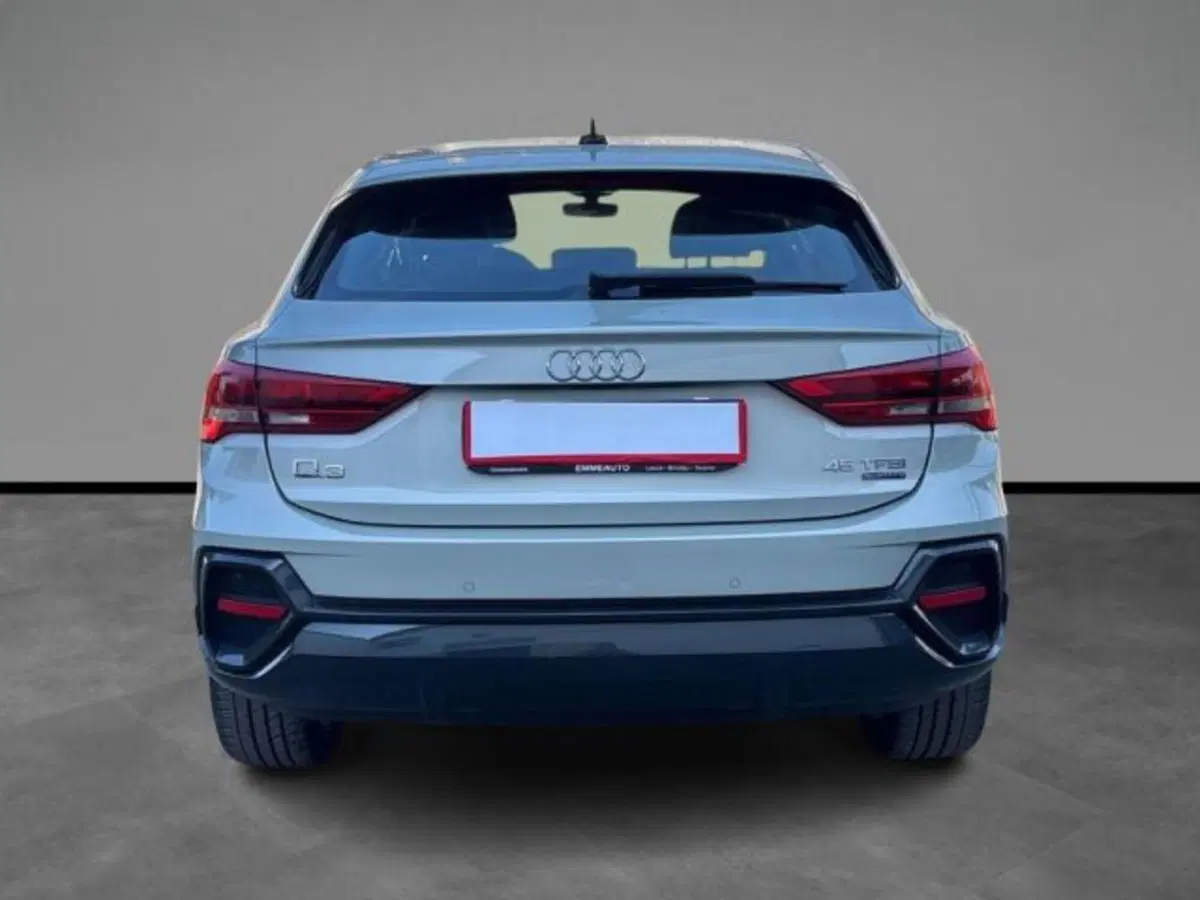 Audi Q3 Sportback usata a Lecce (4)