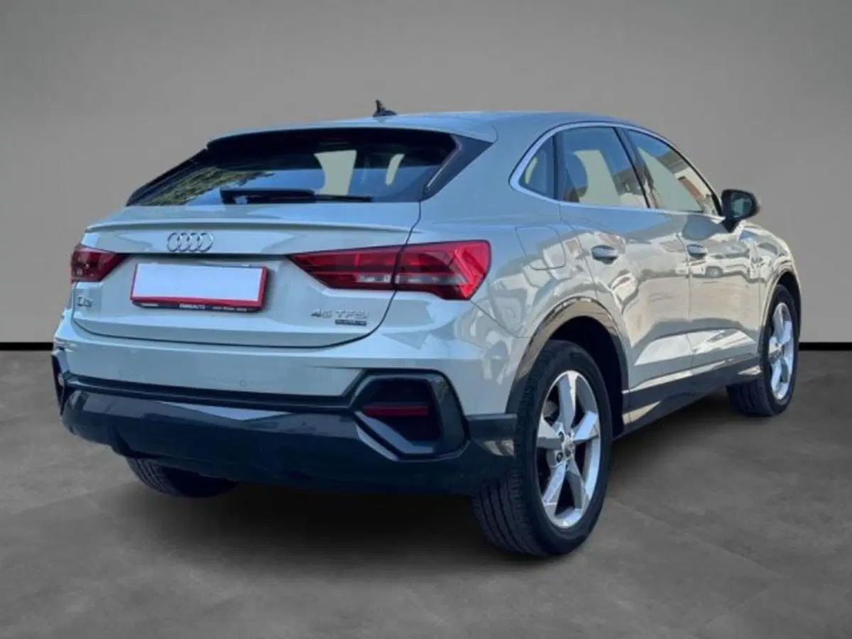 Audi Q3 Sportback usata a Lecce (5)