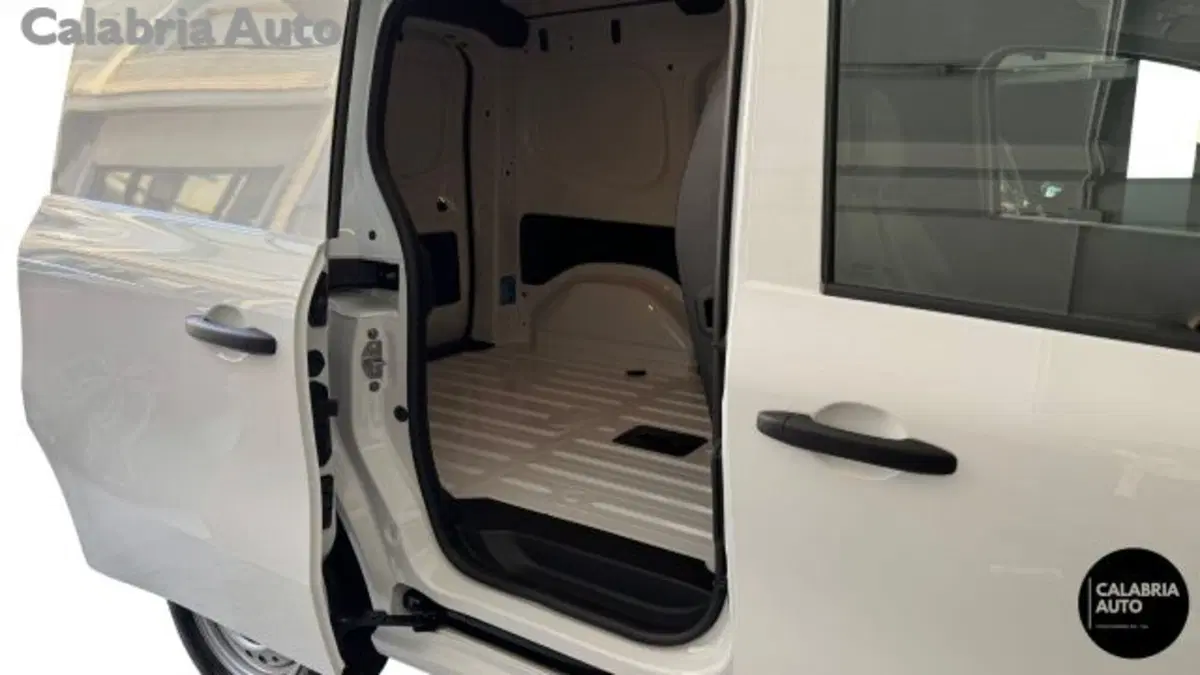 Renault Kangoo Furgone nuova a Reggio Calabria (6)