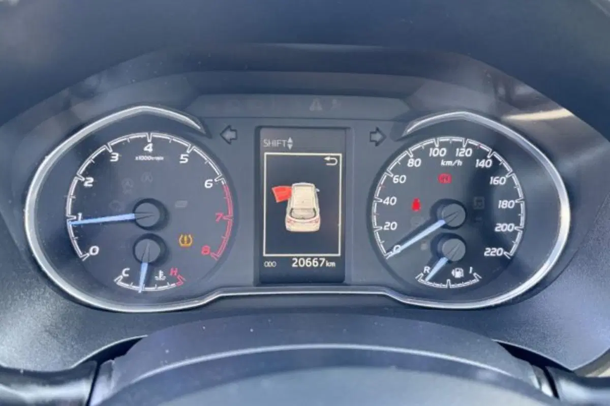 Toyota Yaris usata a Latina (13)