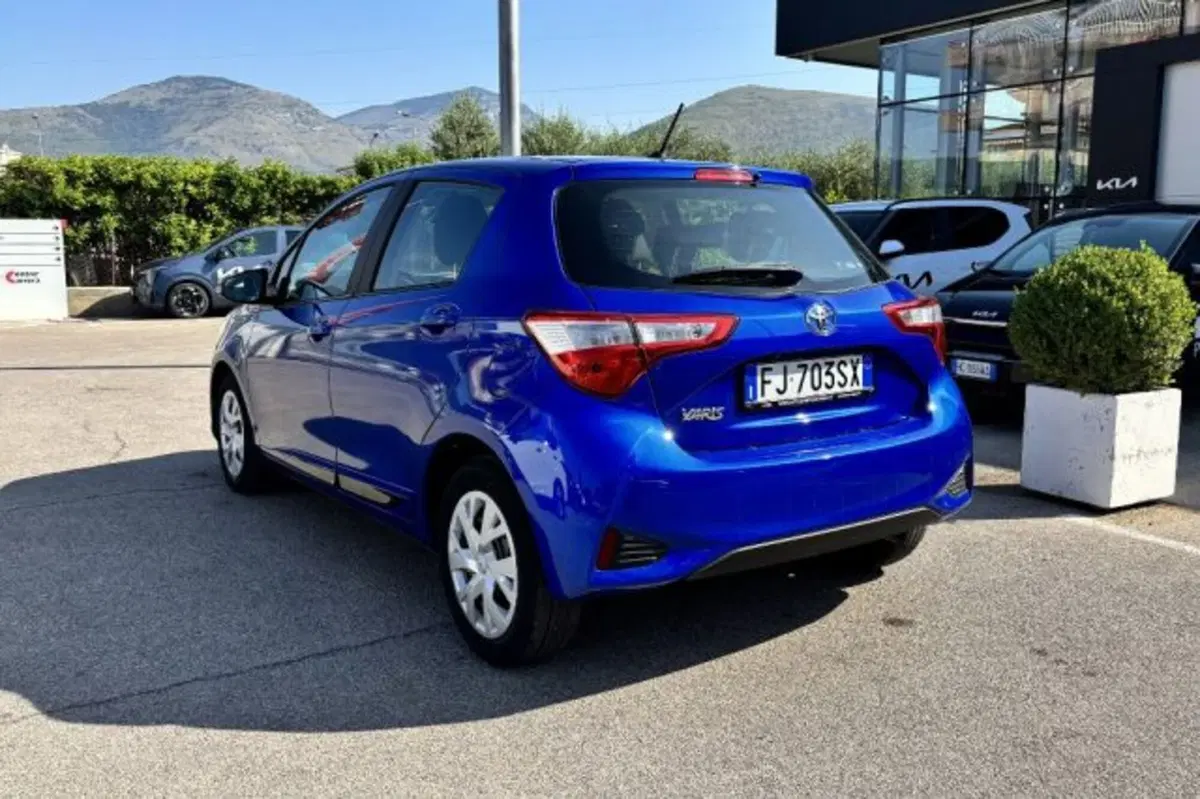 Toyota Yaris usata a Latina (5)
