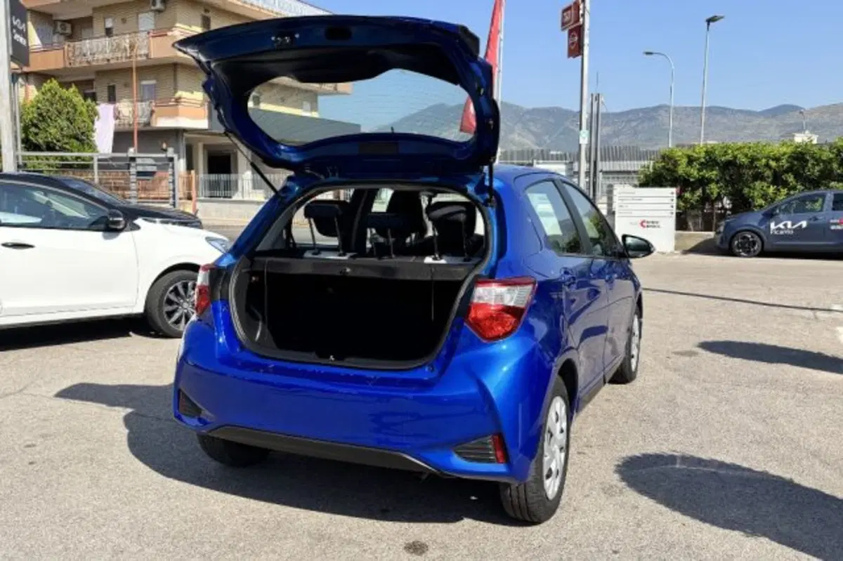 Toyota Yaris usata a Latina (7)