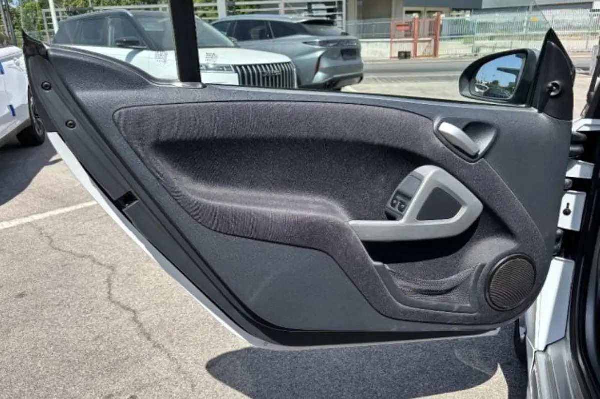 smart Fortwo usata a Latina (12)