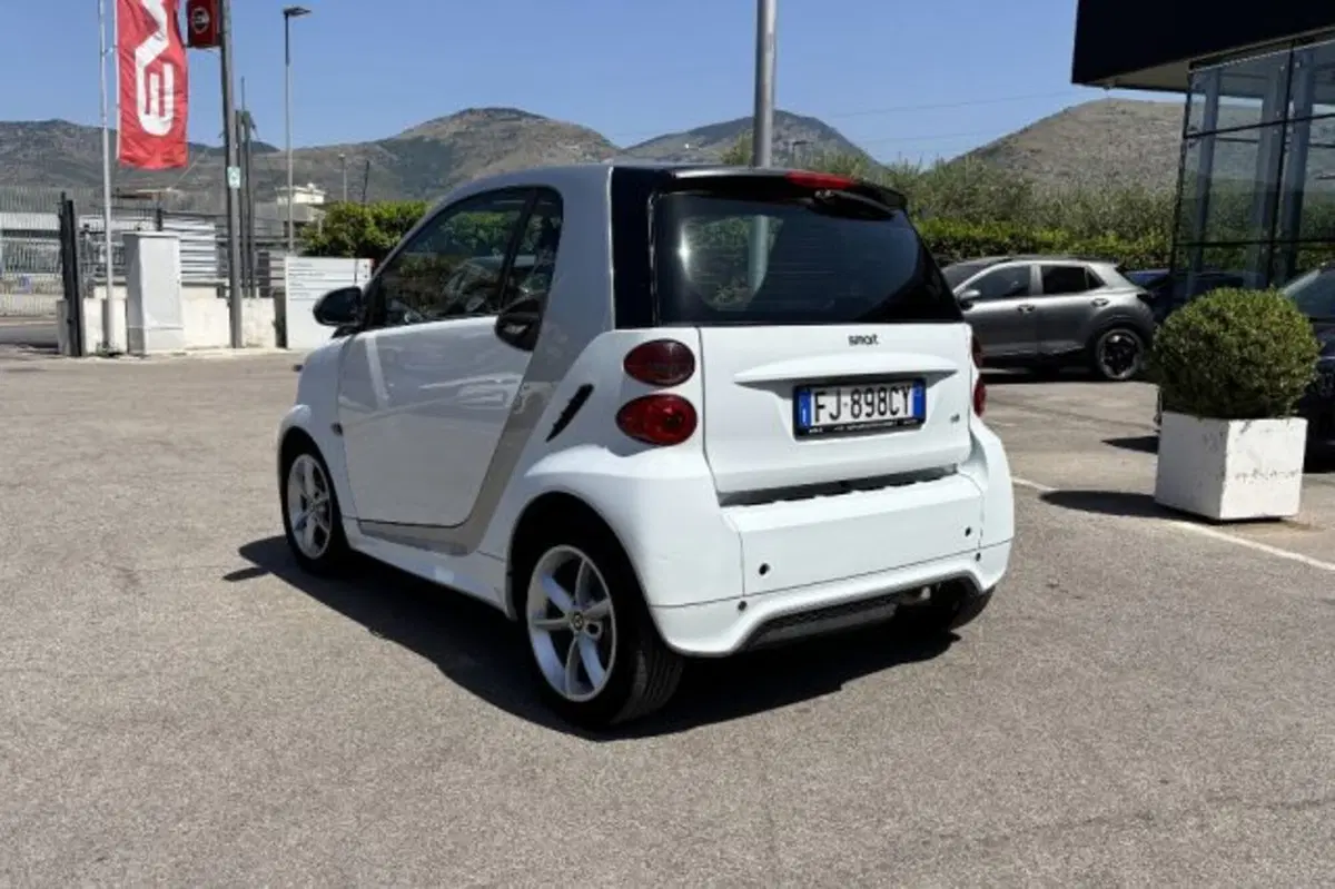 smart Fortwo usata a Latina (5)