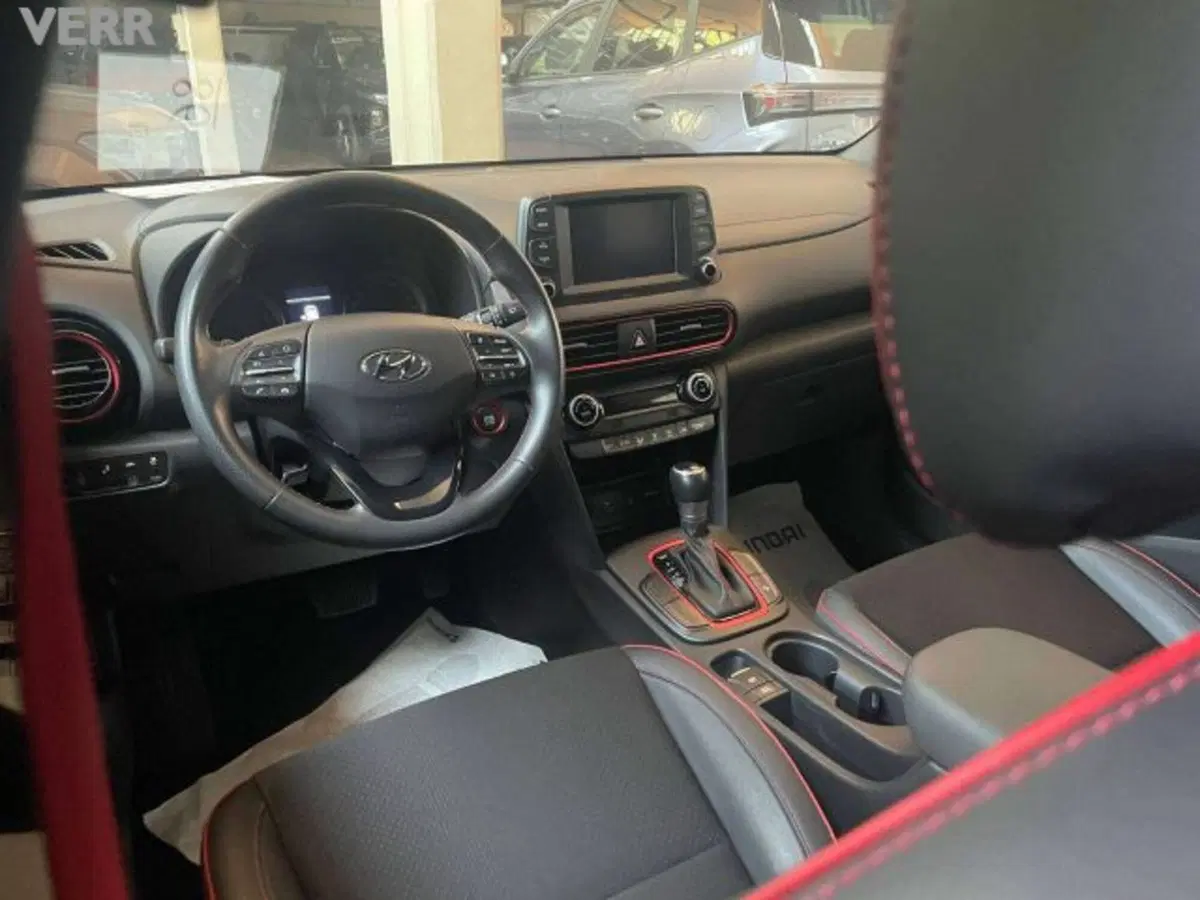 Hyundai Kona usata a Milano (6)
