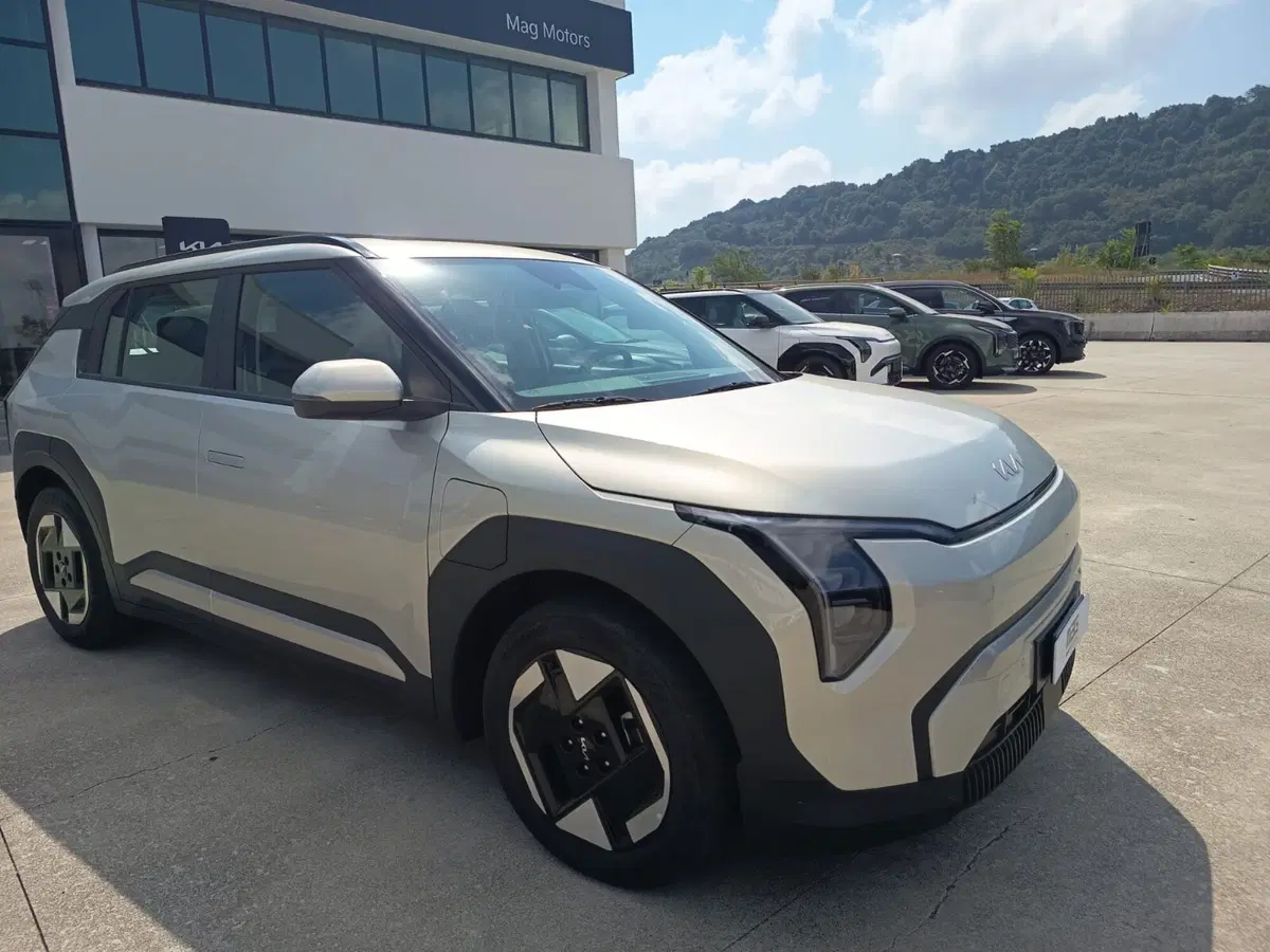 Kia EV3 usata a Cosenza (3)