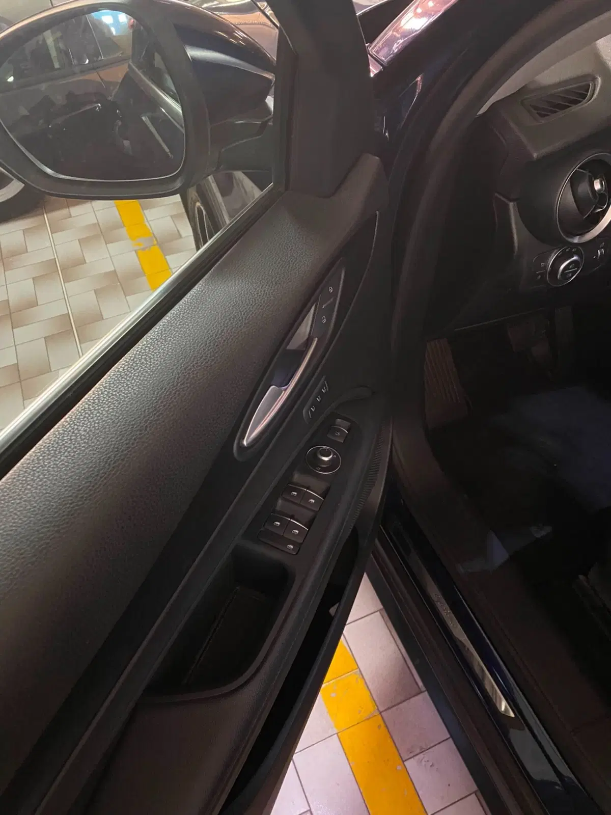 Alfa Romeo Stelvio usata a Cagliari (4)