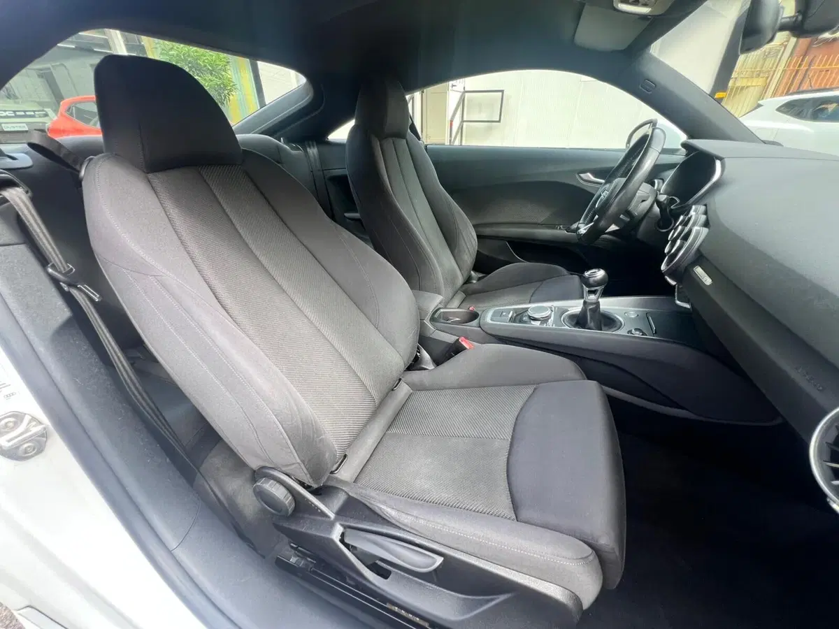 Audi TT Coupé usata a Messina (10)