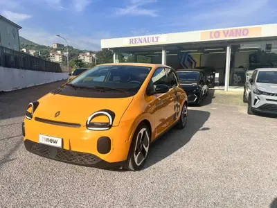 Renault Twingo 27,5kWh Techno urban range 80cv del 2026 usata a Sant'Agata di Militello