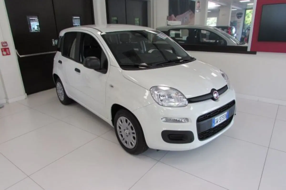 Fiat Panda nuova a Milano (2)