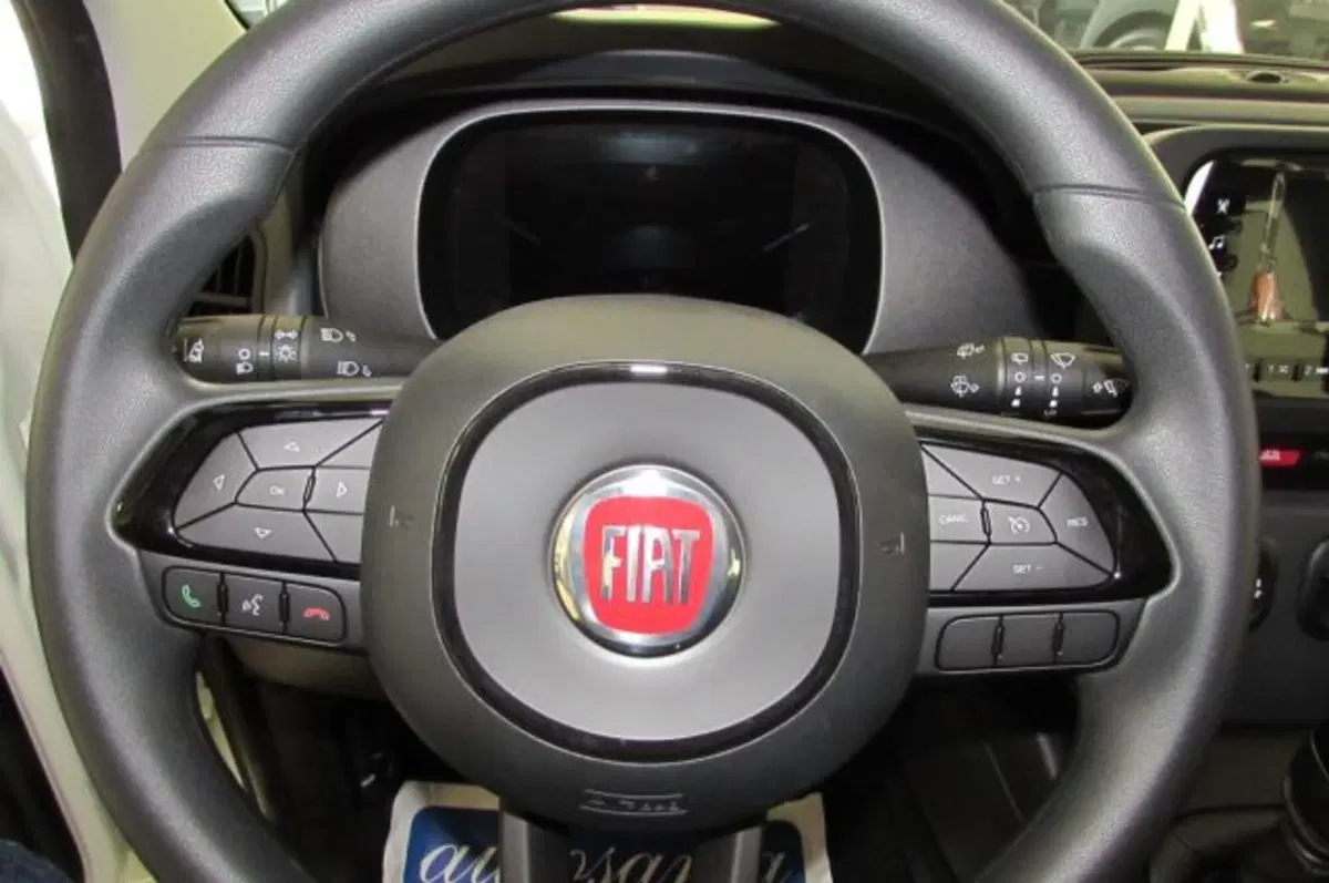 Fiat Panda nuova a Milano (10)