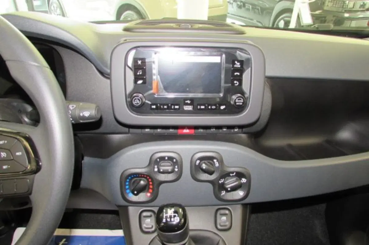 Fiat Panda nuova a Milano (7)