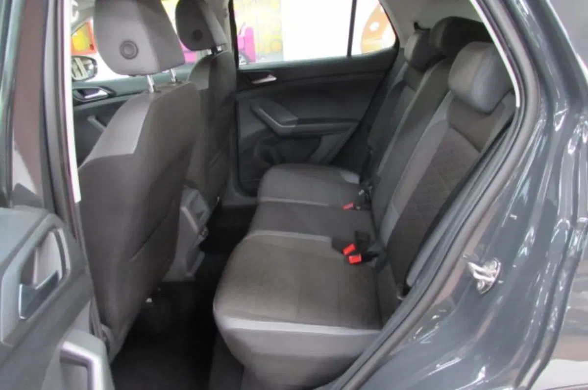 Volkswagen T-Cross usata a Milano (15)
