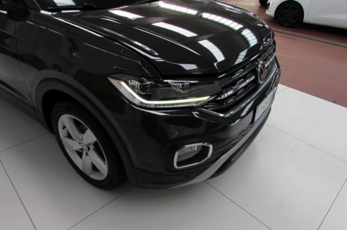 Volkswagen T-Cross usata a Milano (19)