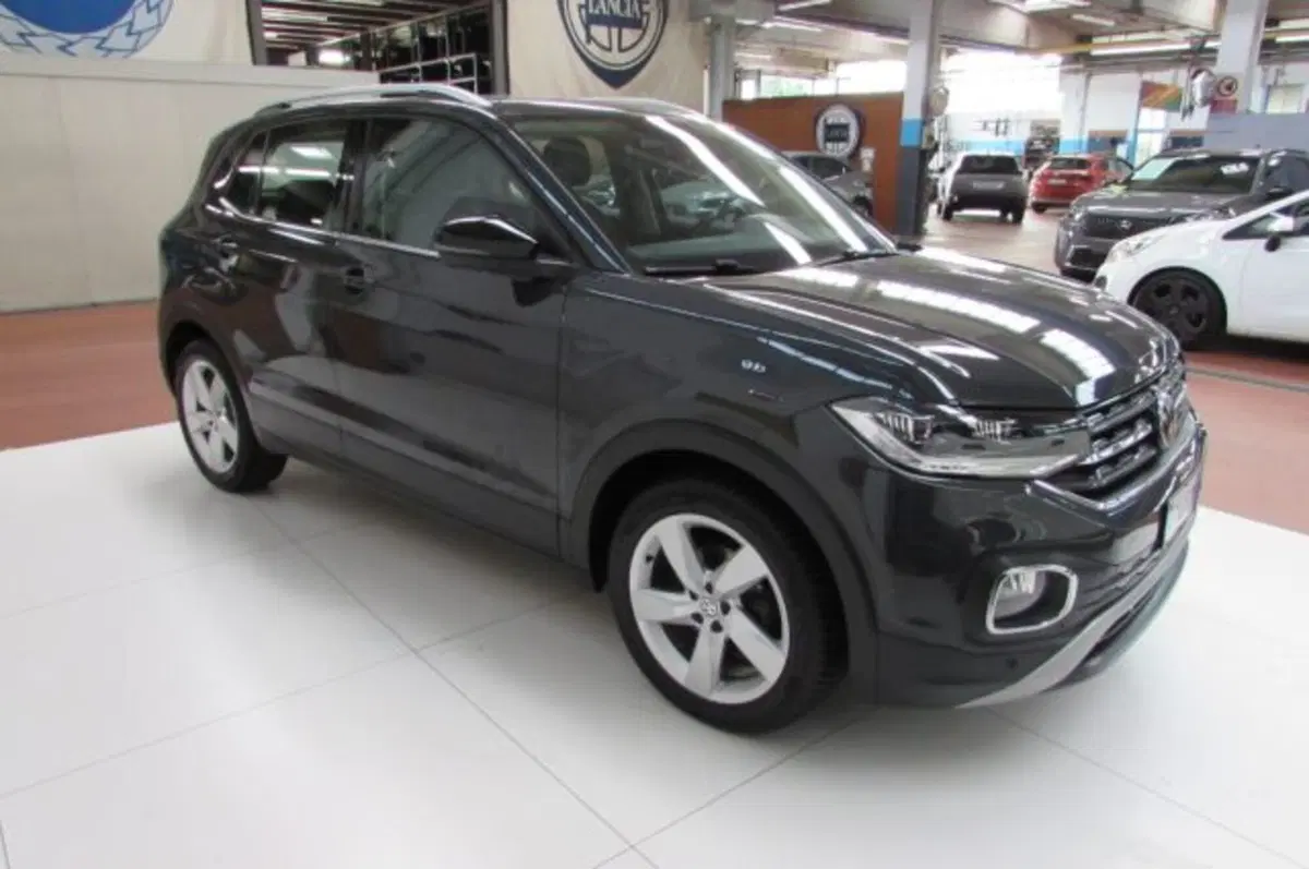 Volkswagen T-Cross usata a Milano (3)