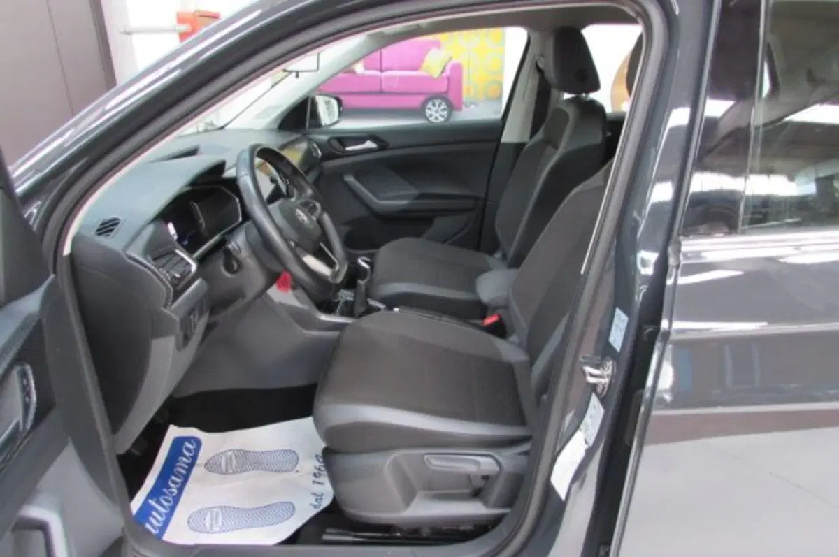 Volkswagen T-Cross usata a Milano (7)