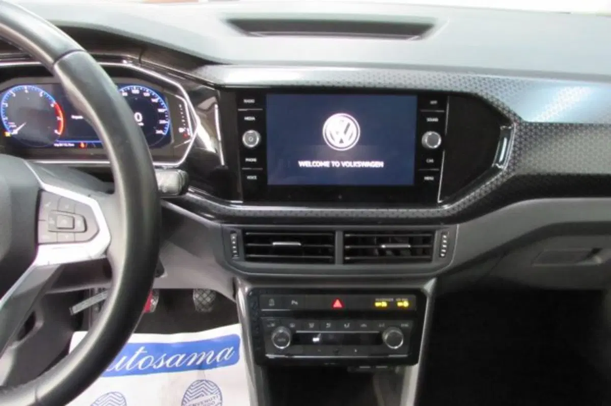Volkswagen T-Cross usata a Milano (9)