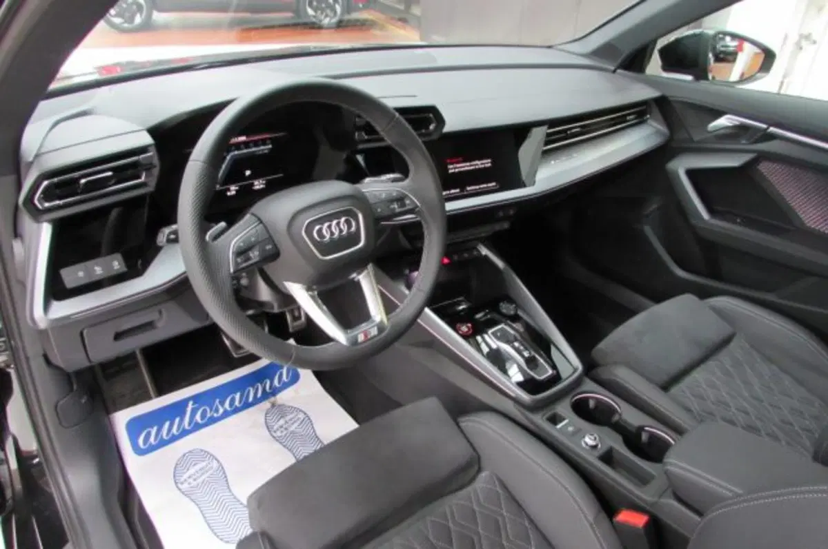 Audi S3 Sportback nuova a Milano (8)