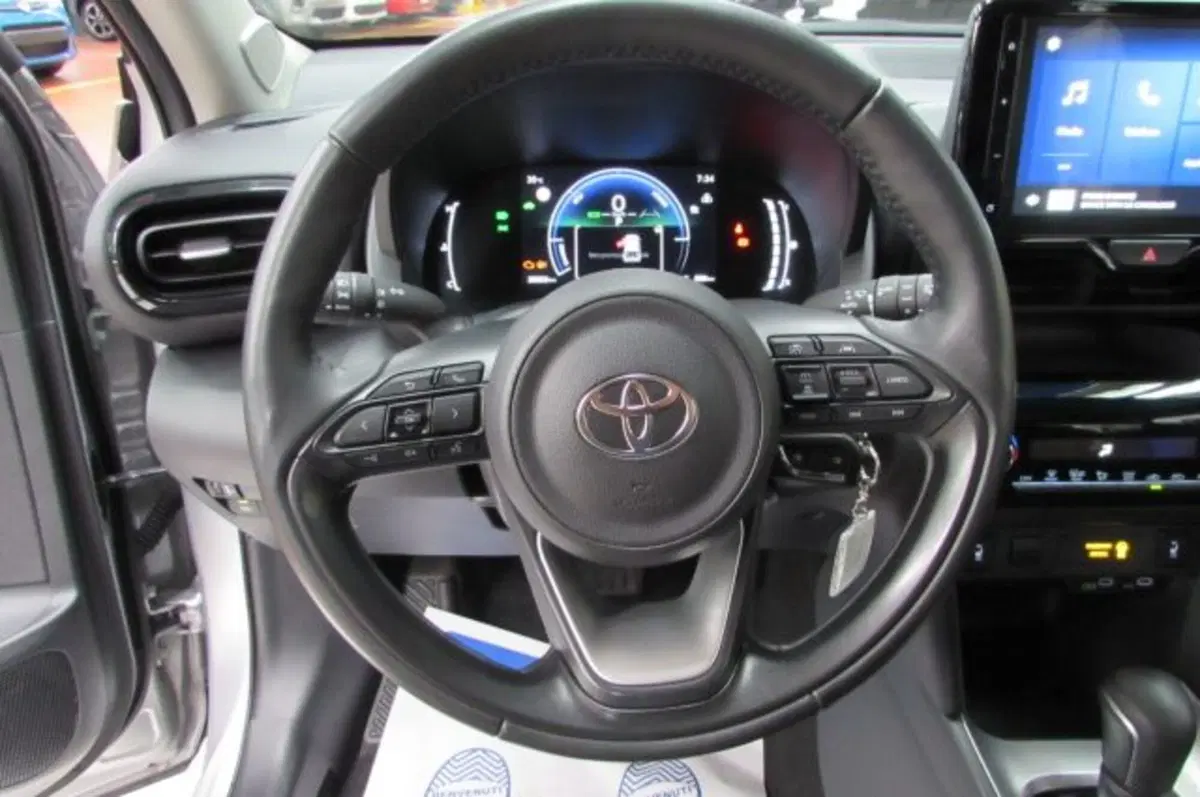 Toyota Yaris Cross usata a Milano (12)