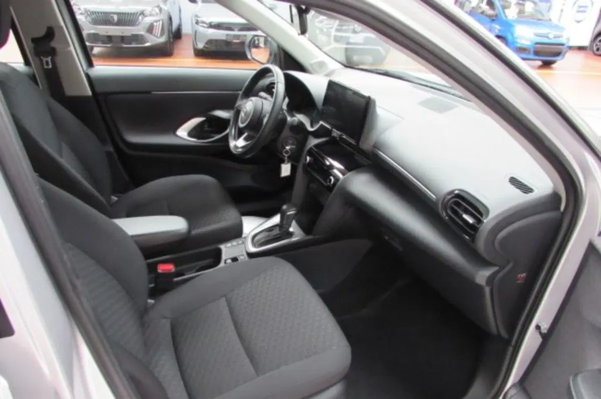 Toyota Yaris Cross usata a Milano (16)