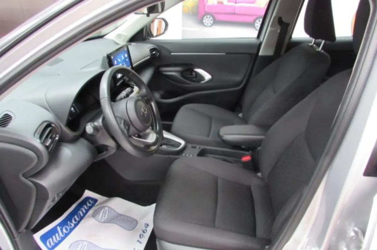 Toyota Yaris Cross usata a Milano (7)