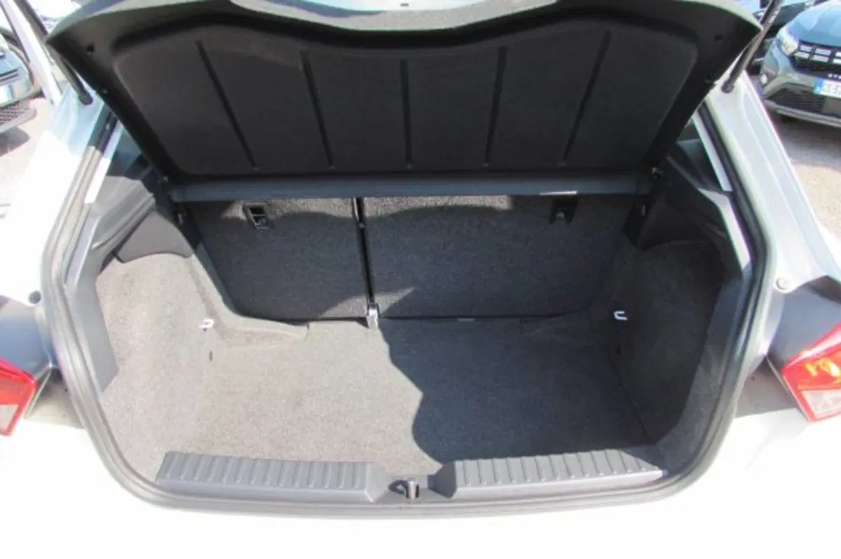 SEAT Ibiza usata a Milano (14)