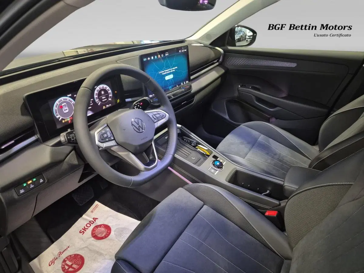 Volkswagen T-Roc nuova a Padova (12)